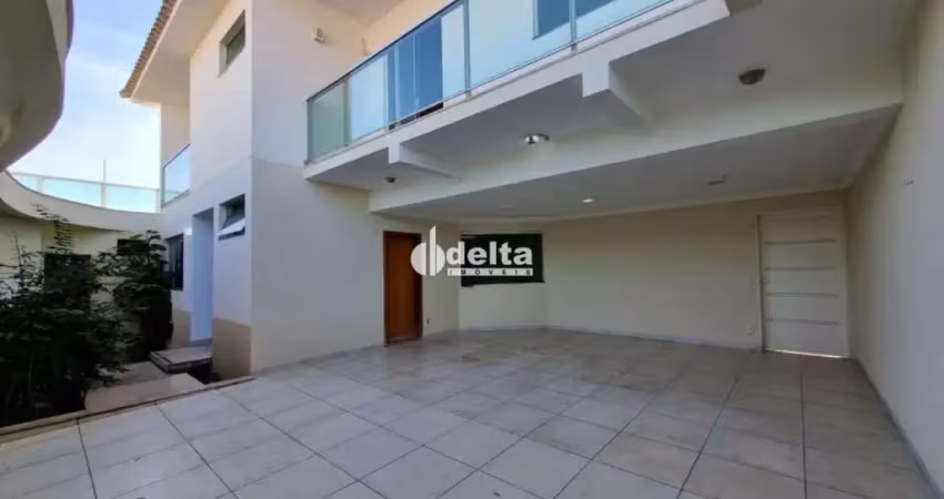 Casa comercial disponível para locação no bairro martins em uberlândia-mg