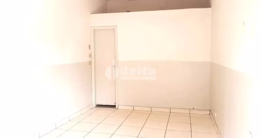 Loja disponível para locação no bairro bom jesus em uberlândia-mg.