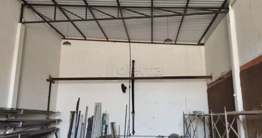 Galpão comercial disponível para locação no bairro santa rosa em uberlândia-mg