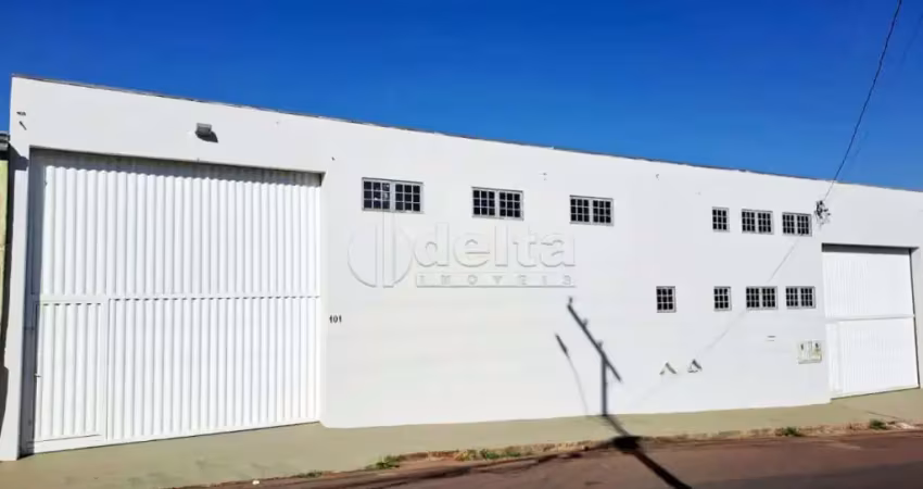 Galpão disponível para locação no bairro pampulha em uberlândia-mg