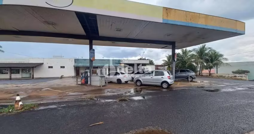 Loja disponível para locação no bairro daniel fonseca em uberlândia-mg.