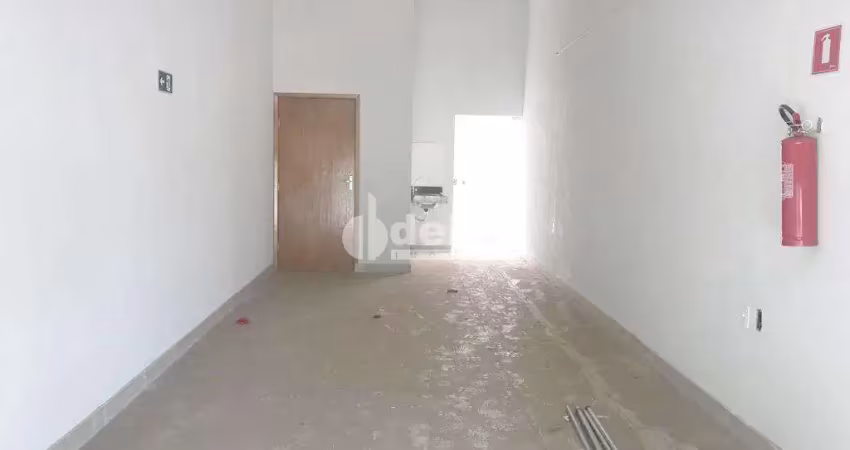 Loja disponível para locação no bairro jaraguá em uberlândia-mg.