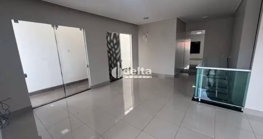 Casa residencial disponível para locação no bairro tabajaras em uberlândia-mg.