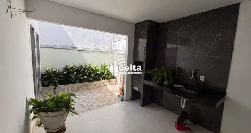 Casa disponível para locação no bairro aclimação em uberlândia-mg