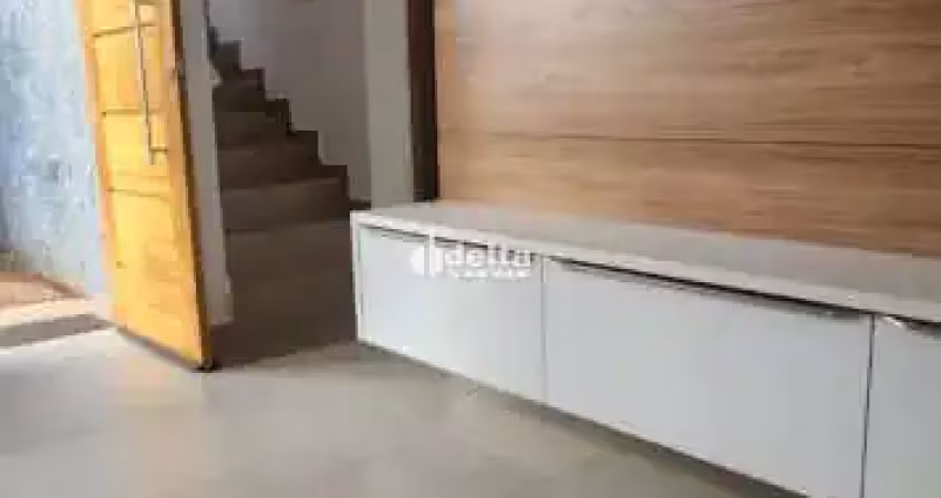 Casa em condomino disponível para locação no bairro bosque dos buritis em uberlândia-mg