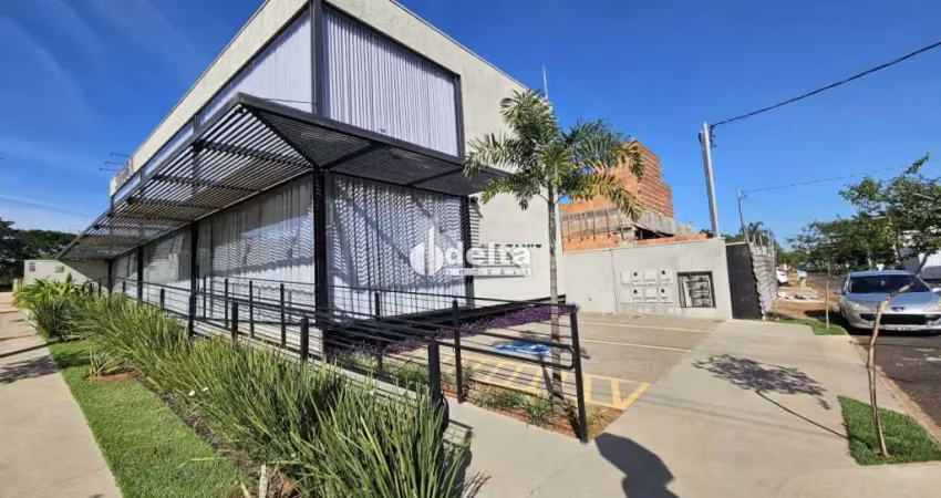 Loja comercial fino acabamento para locação bairro karaiba uberlândia mg