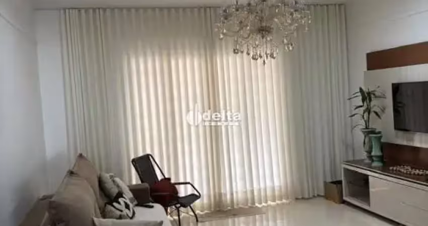Casa residencial disponível para locação no bairro vigilato pereira em uberlândia-mg.
