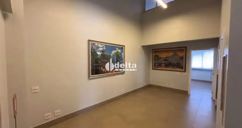 Casa comercial disponível para locação no bairro brasil em uberlândia-mg.
