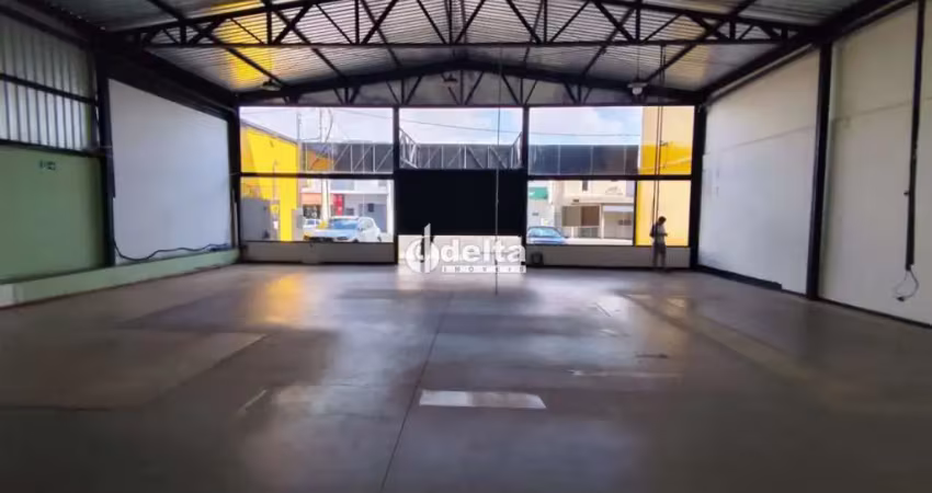 Galpão comercial disponível para locação no bairro santa mônica em uberlândia-mg.
