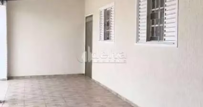 Casa residencial disponível com 04 quartos para locação no bairro jardim brasília em uberlândia-mg.