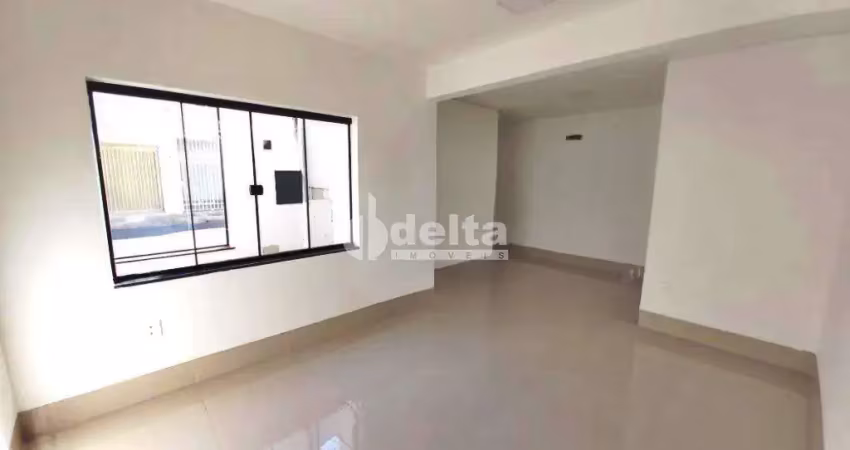 Casa comercial disponível para locação no bairro osvaldo rezende em uberlândia-mg.