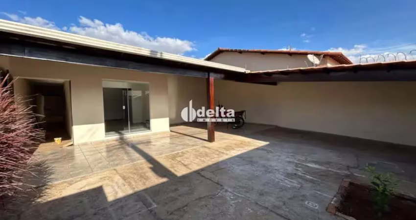 Casa residencial com 3 quartos para locação no bairro santa mônica em uberlândia-mg.