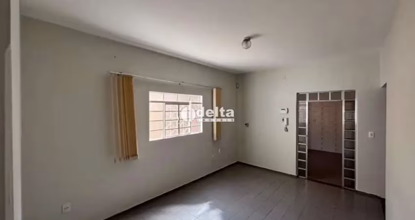 Casa disponível para locação no bairro santa mônica em uberlândia-mg