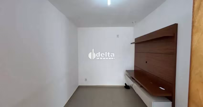 Casa em condomínio com 3 quartos sendo 2 suítes disponível para locação no bairro granja marileusa em uberlândia - mg.