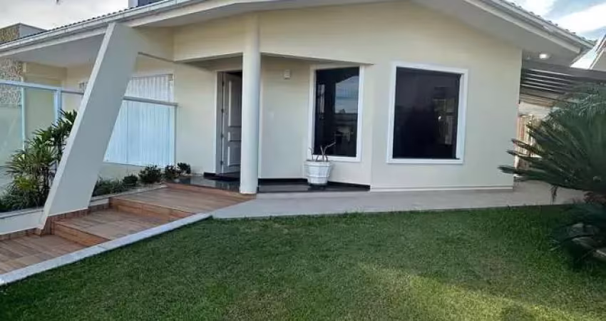 Casa com 3 quartos à venda na Rua das Palmeiras, Centro, Jaguaruna