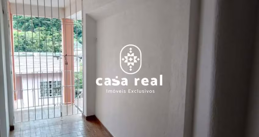 Apartamento reformado no retiro com 01 vaga de garagem coberta. aceita financiamento bancário
