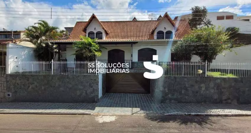Casa com 5 quartos para alugar no Bom Clima, Juiz de Fora 