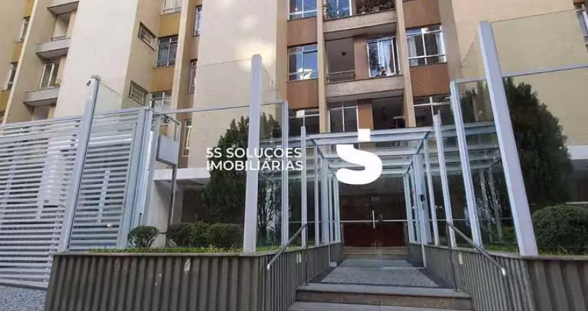 Excelente apartamento de 3 quartos próximo ao parque halfeld