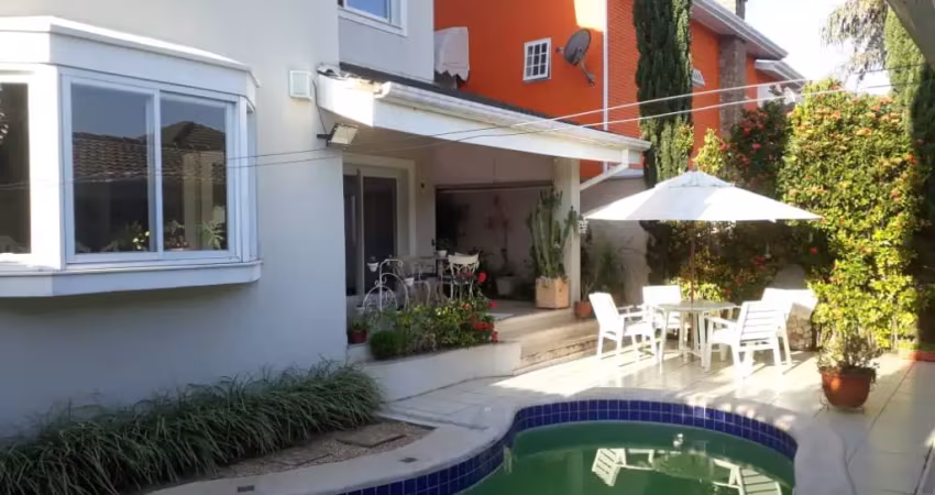 Aluga-se casa mobiliada de muito bom gosto no residencial 6 em alphaville