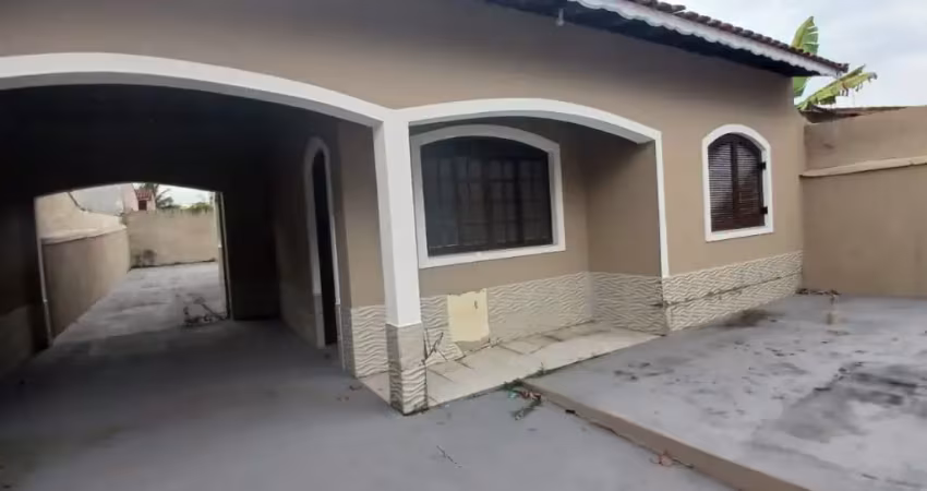 Casa para venda, com 03 dormitórios em peruíbe / sp