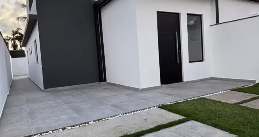 Casa nova com piscina e 02 suites para venda, itanhaém / sp