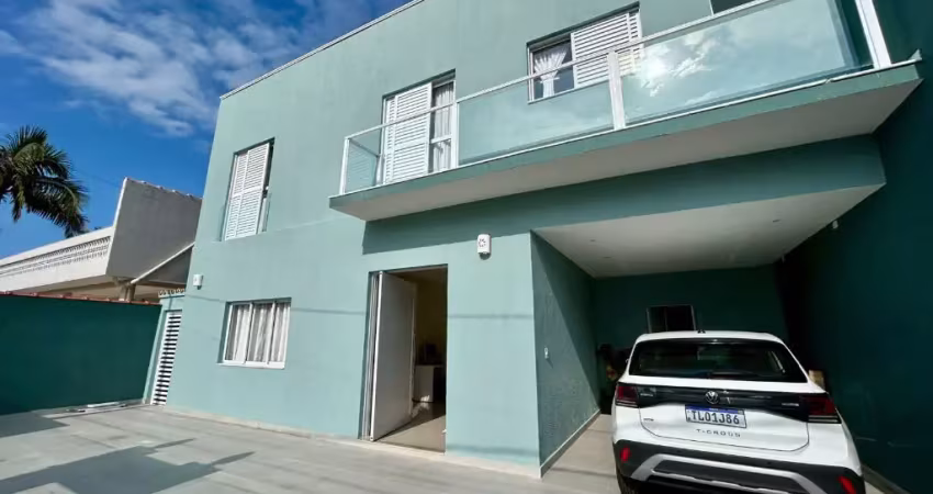 Casa alto padrão para venda, peruíbe / sp. possui 04 dormitórios, piscina e edícula