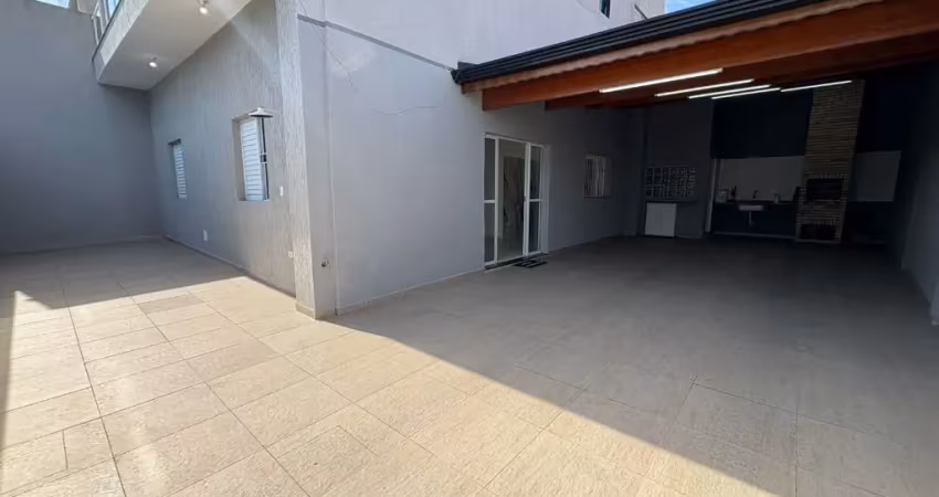 Casa nova com 02 dormitórios á 300 metros do mar  para venda, peruíbe / sp