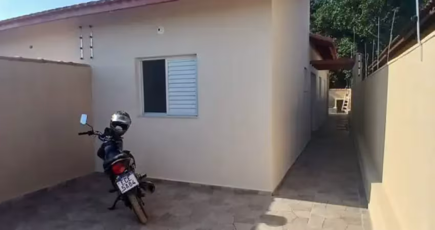 Casa nova com piscina e 02 dormitórios  para venda, itanhaém / sp
