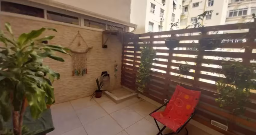 Lindo apartamento 1 quarto no leme, com terraço e chuveiro