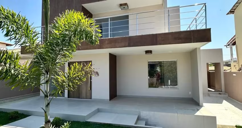 Casa duplex com piscina privativa – conforto e exclusividade para sua família!