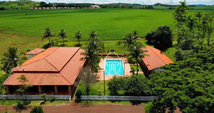 Fazenda à venda na Avenida Paraná, 10, Zona Rural, Uraí