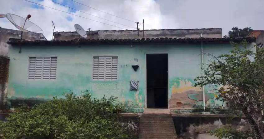 Casa para venda em pesqueira, centro, 3 dormitórios, 1 banheiro, 2 vagas
