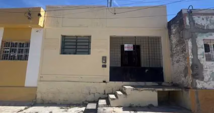 Casa para venda em arcoverde, centro, 3 dormitórios, 2 banheiros