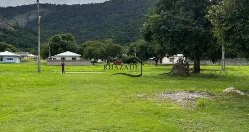 Terreno em condomínio fechado à venda na Rua João da Cunha Abreu, 190, São José do Imbassaí, Maricá