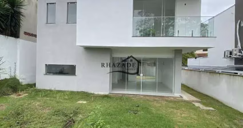 Casa com 3 quartos sendo 2 suítes por r$790.000,00 - itaipu/rj