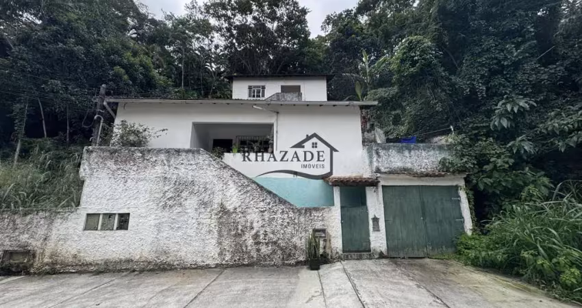 Oportunidade imperdível em serra grande – itaipu: 2 casas + terreno vazio
