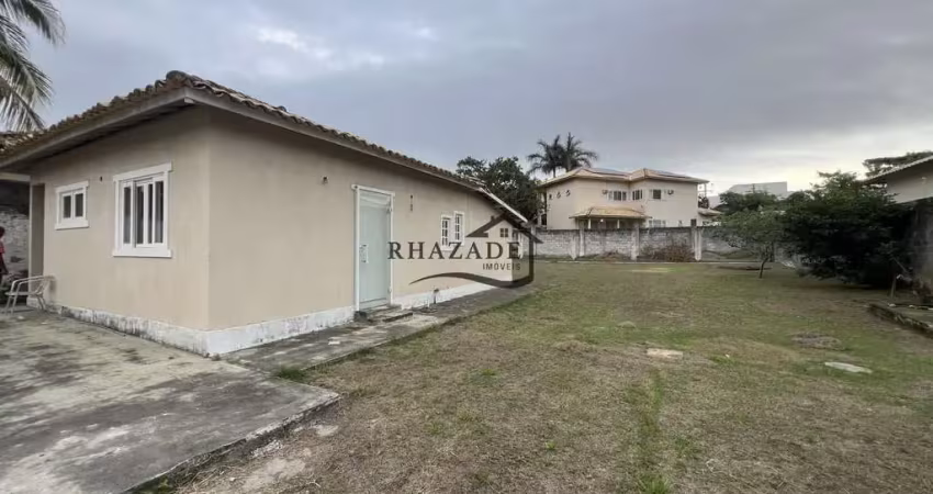 Casa em camboinhas niterói com terreno plano de 700m2, próximo a praia.