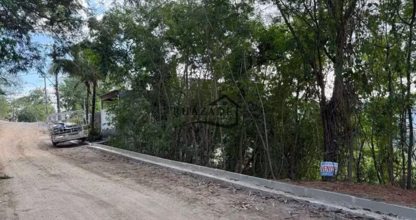 Terreno à venda na Rua Salomão Velmosvitsky, Camboinhas, Niterói