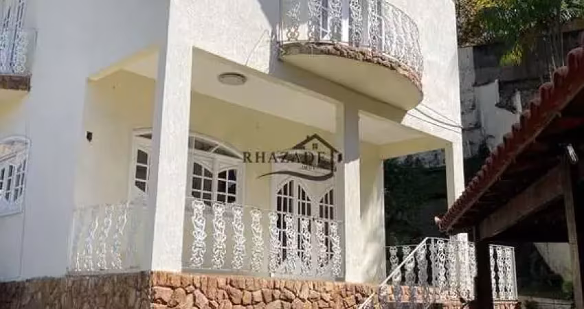 Excelente casa 3 quartos no condomínio village zé garoto, são gonçalo.