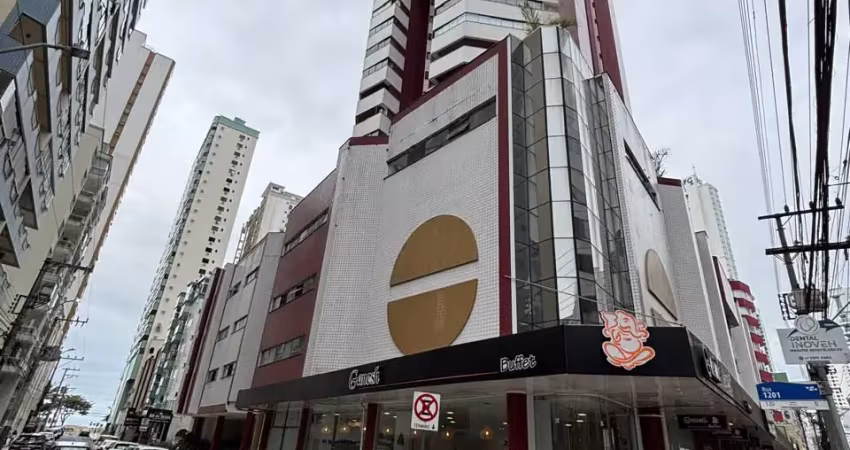 Oportunidade vista mar 100m2, 2dorm, 2bwc, 1vg priv grande, churr carvão sacada, mobiliado equipado