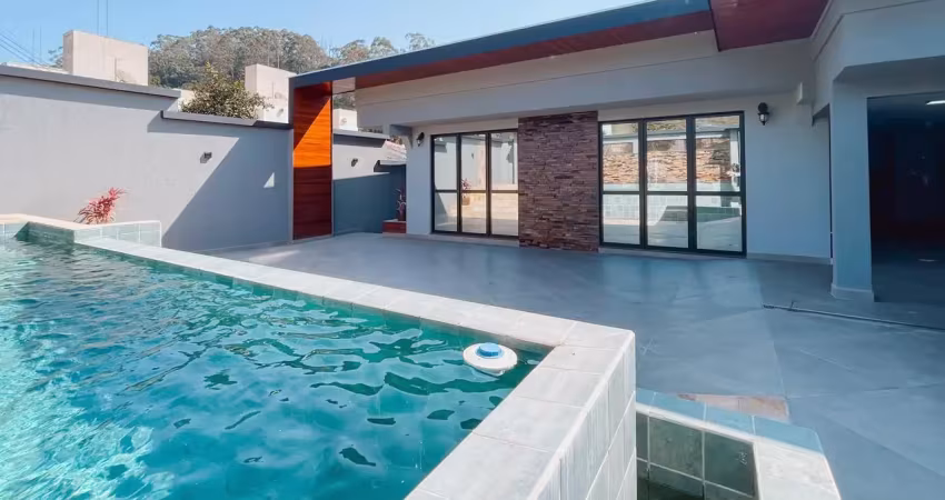 Dos sonhos com piscina, 4 suíte, 6 bwc, 6 vg, nova e pronta pra vc viver momentos únicos em família