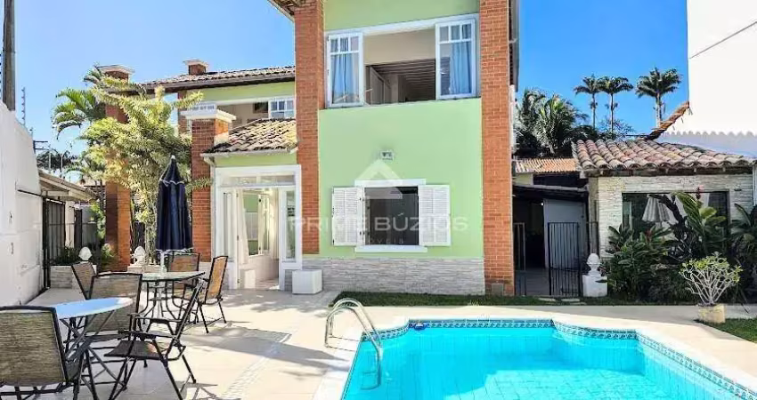 Casa a venda com 5 quartos em geribá, armação dos buzios