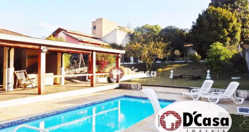 Excelente chácara a venda de 1762m² com piscina, rancho gourmet e galpão com mais de 250m² no bairro baronesa, taubaté-sp