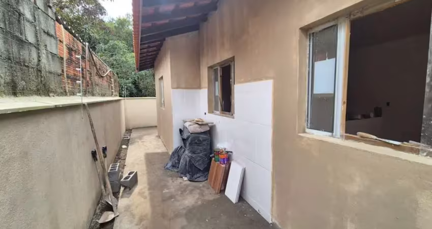 Casa para venda em itanhaém, bopiranga, 2 dormitórios, 1 banheiro, 2 vagas