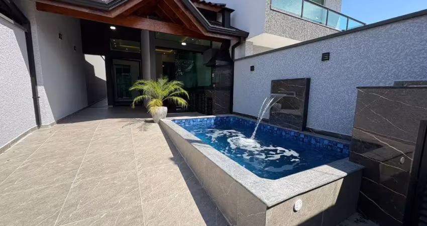 Casa com piscina e área gourmet no jardim ribamar em peruíbe – 2 dorms (1 suíte) – aceita financiamento!