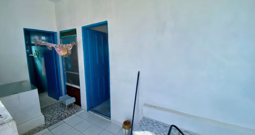 Casa com amplo terreno e árvores frutíferas no jardim são fernando em itanhaém