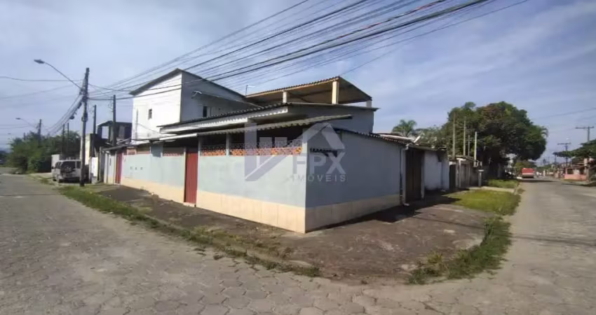 Casa na praia com 4 dormitórios em itanhaém por r$ 200.000,00