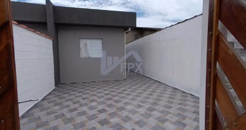 Casa na praia com piscina em itanhaém por r$ 259.000,00