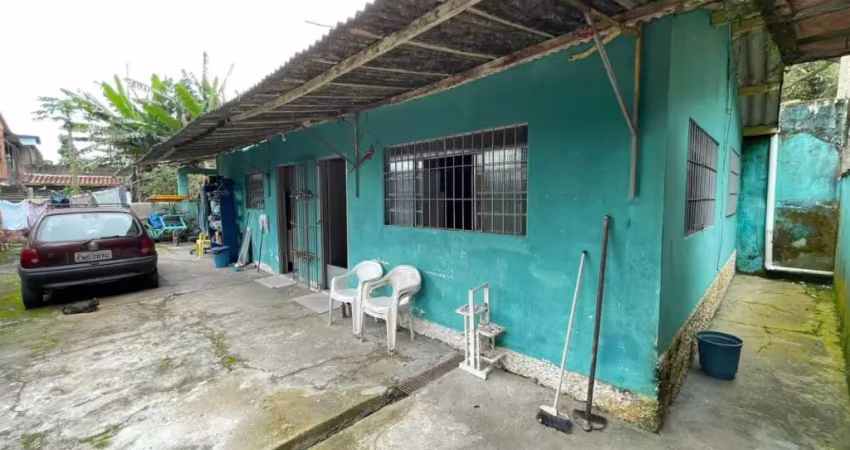 Casa na praia com 2 quartos  em peruíbe por r$ 250.000,00