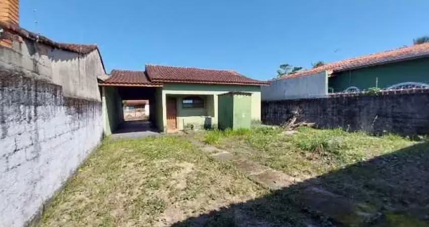 Casa na praia com 2 quartos em itanhaém por r$ 235.000,00